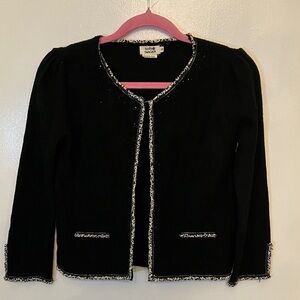 Molly Bracken Elegant Black and Cream Knit